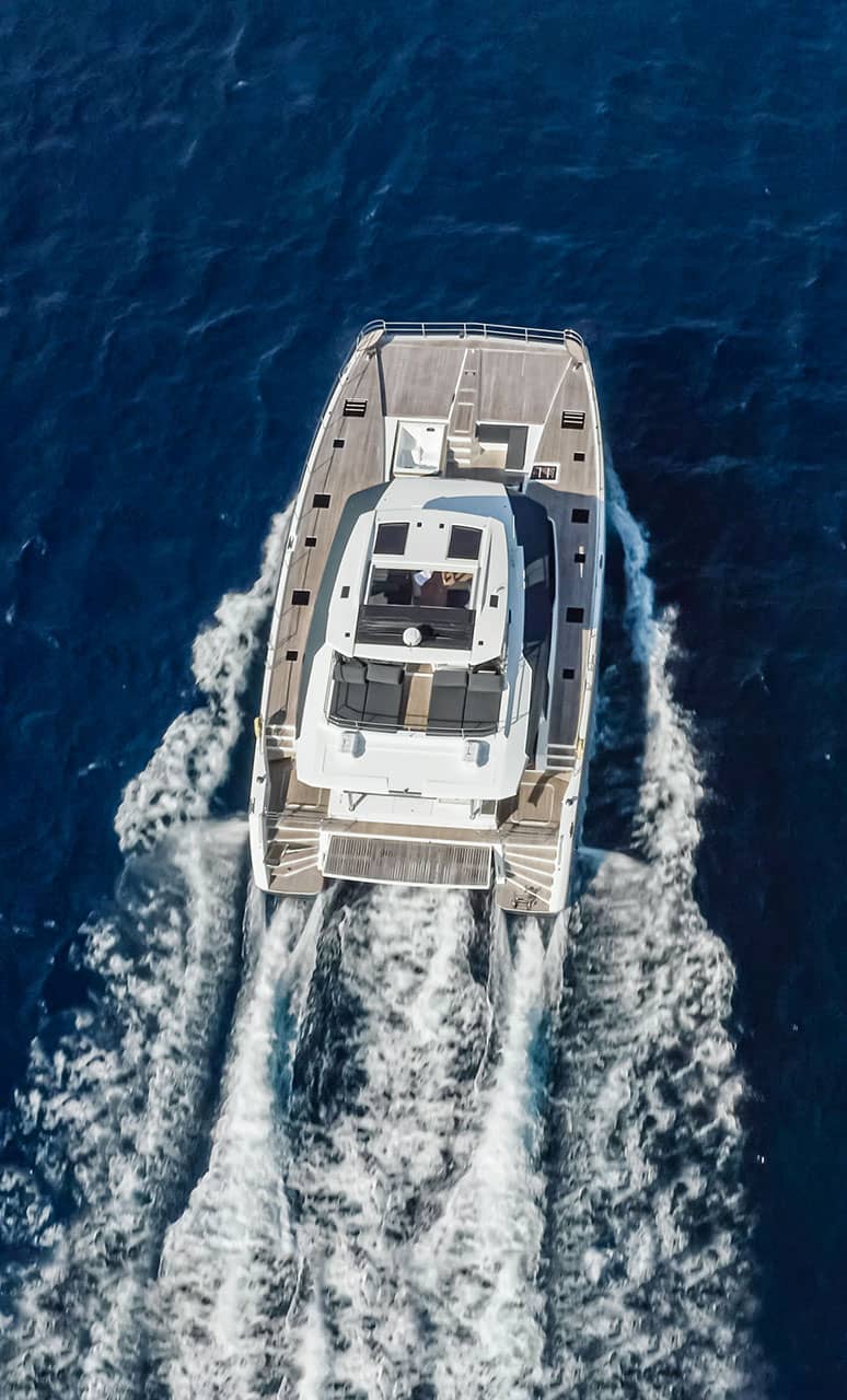 catamaran-yacht-fountaine-pajot-power-catamaran-67