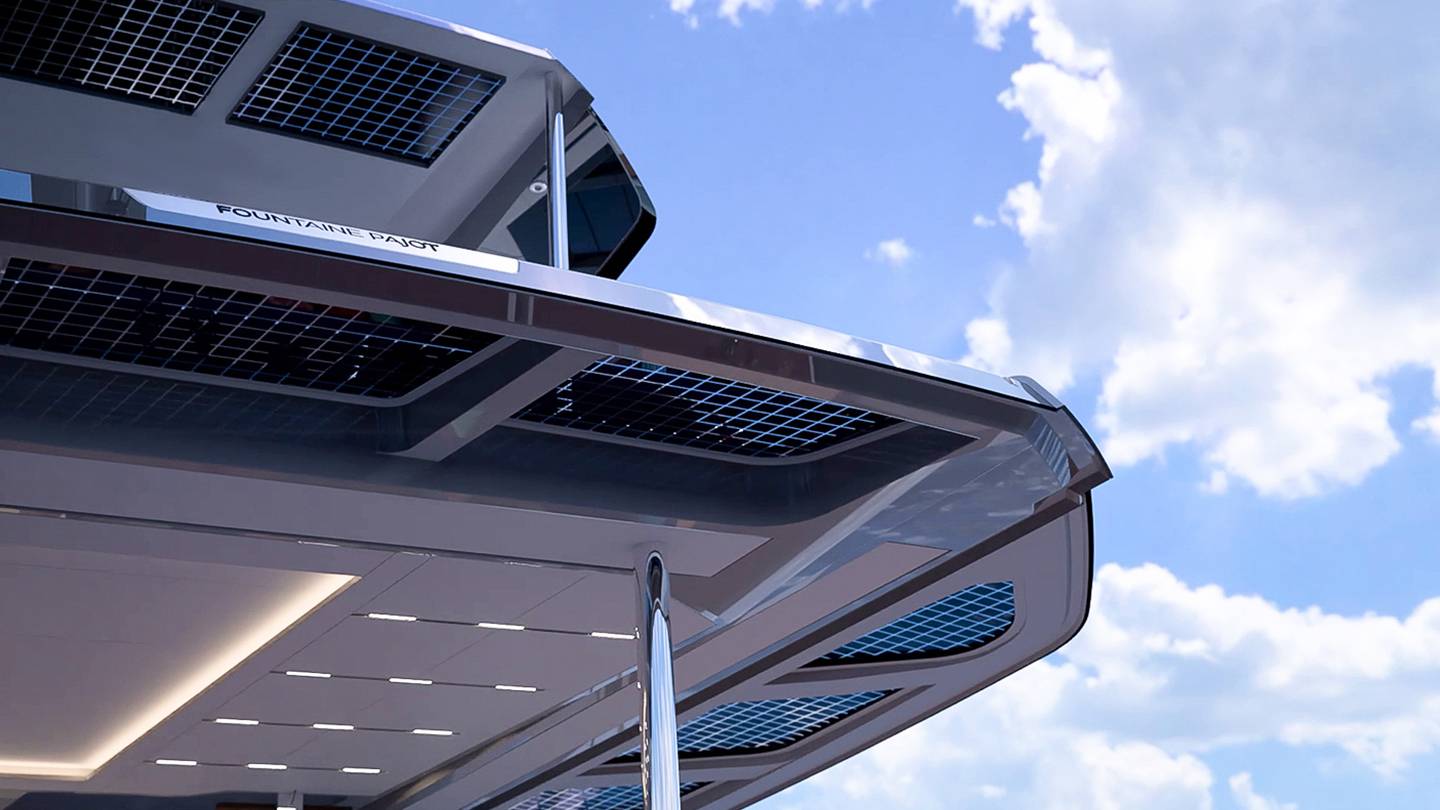 luxury-super-yacht-for-sale-by-fountaine-pajot-power-80