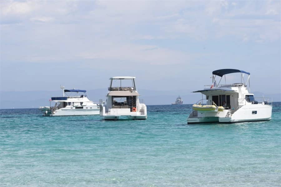 cruising-rallye-power-catamarans-Fountaine-Pajot