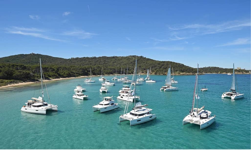 croisière-bateau-a-moteur-french-riviera-Fountaine-pajot