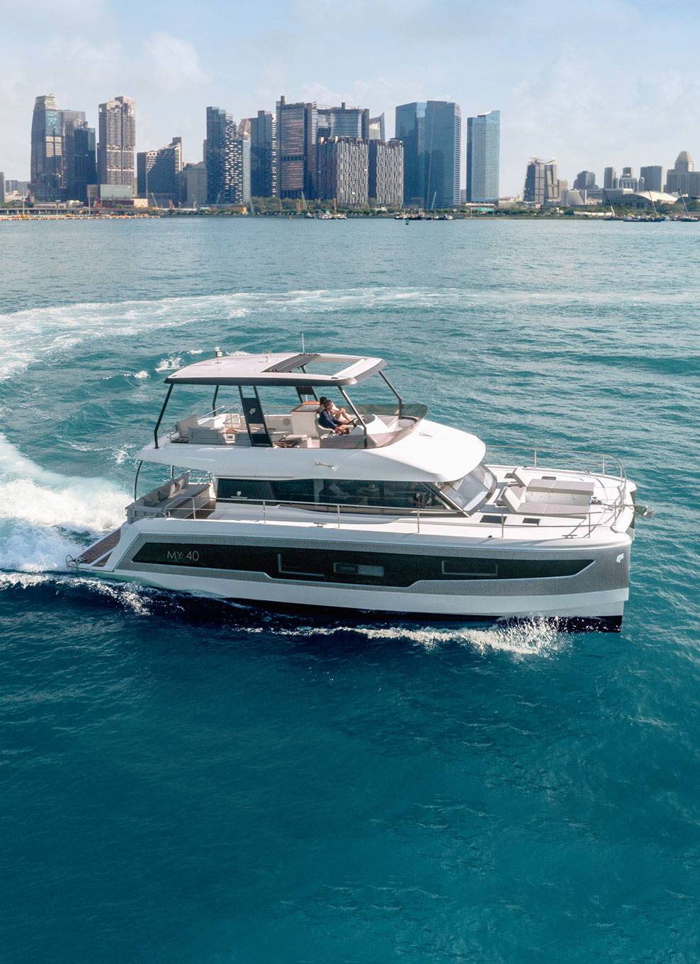 motor-yacht-for-sale-fountaine-pajot-MY5