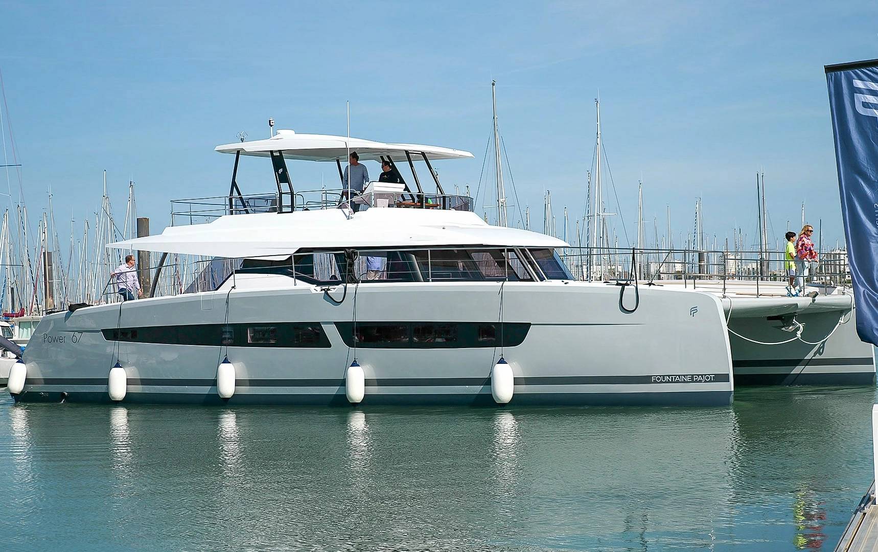 motor-yact-fountaine-pajot-testimony-boat-owner