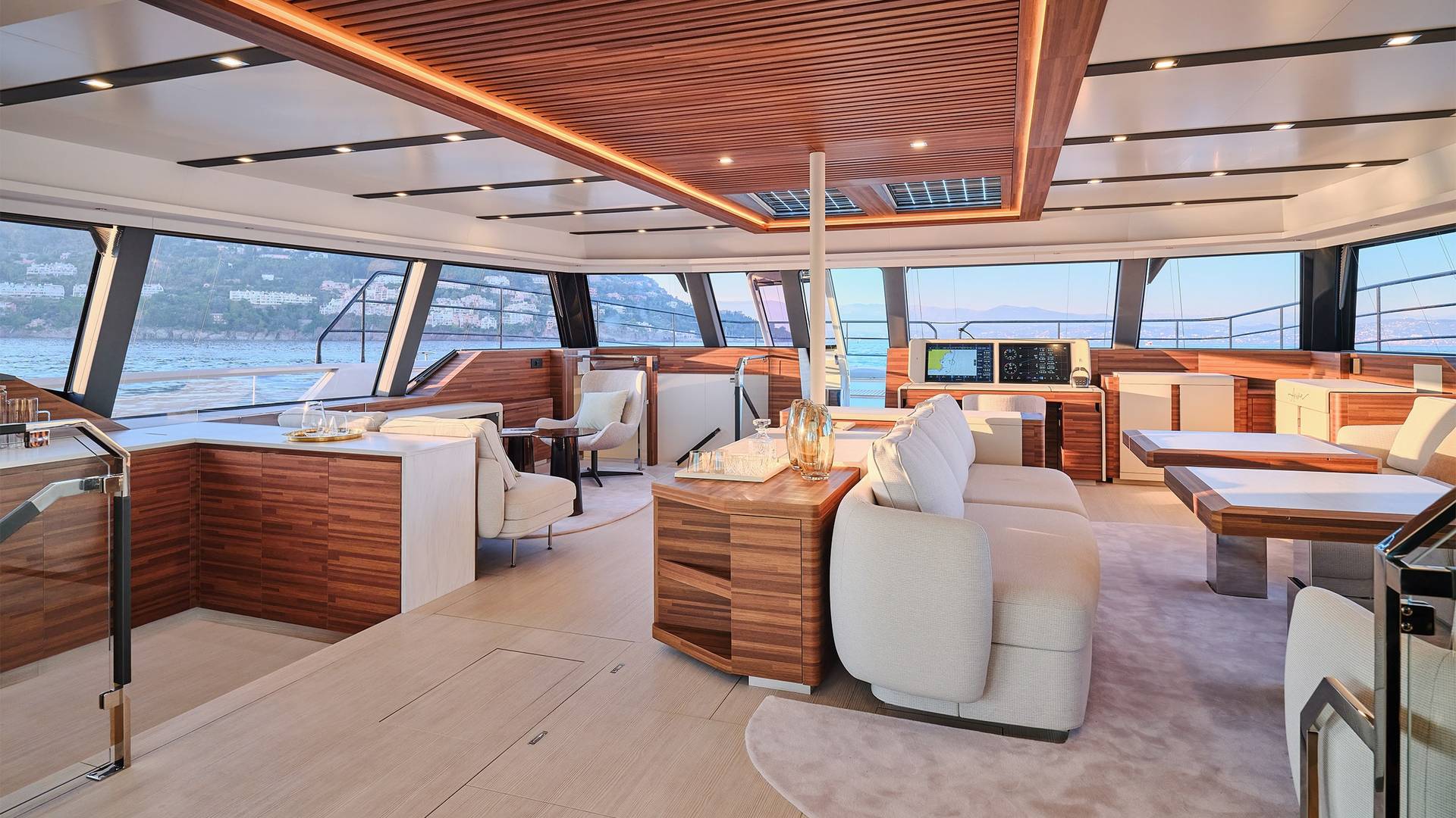Fountaine-Pajot-Yachts-80-feet-Luxury-Yachts-10