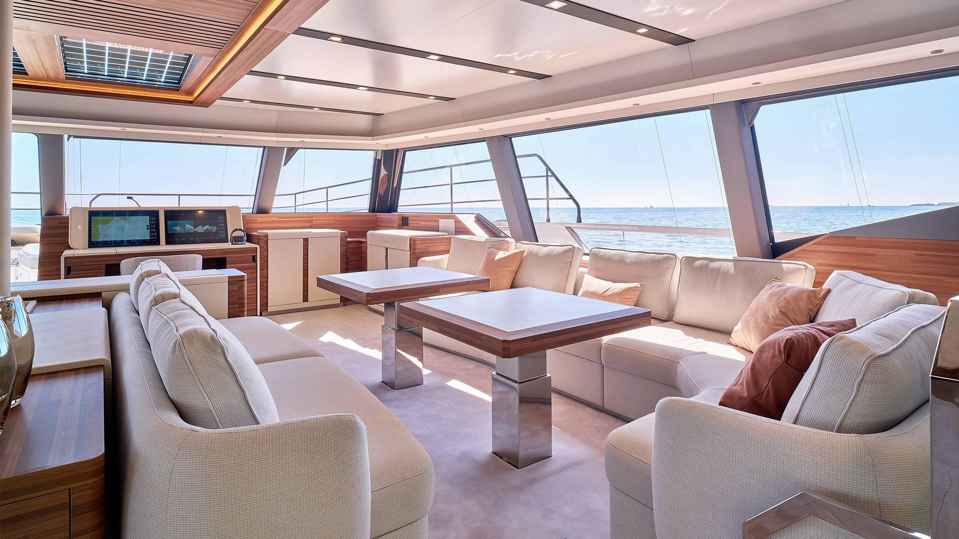 Fountaine-Pajot-Yachts-80-feet-Luxury-Yachts-12