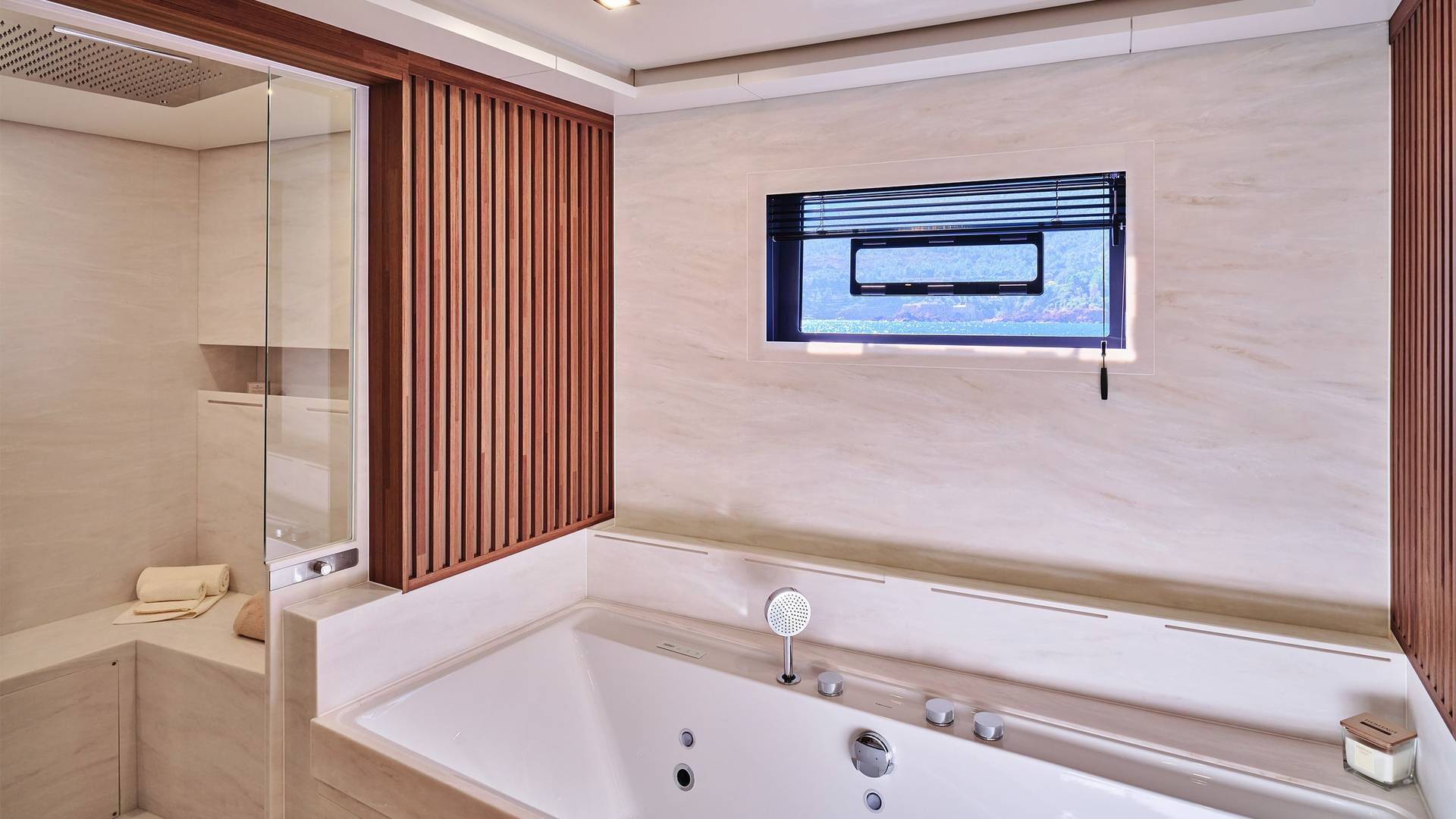 Fountaine-Pajot-Yachts-80-feet-Luxury-Yachts-28