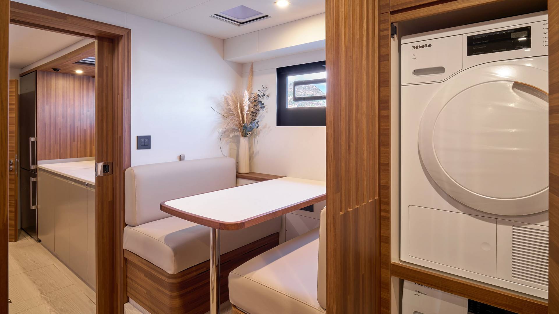 Fountaine-Pajot-Yachts-80-feet-Luxury-Yachts-33