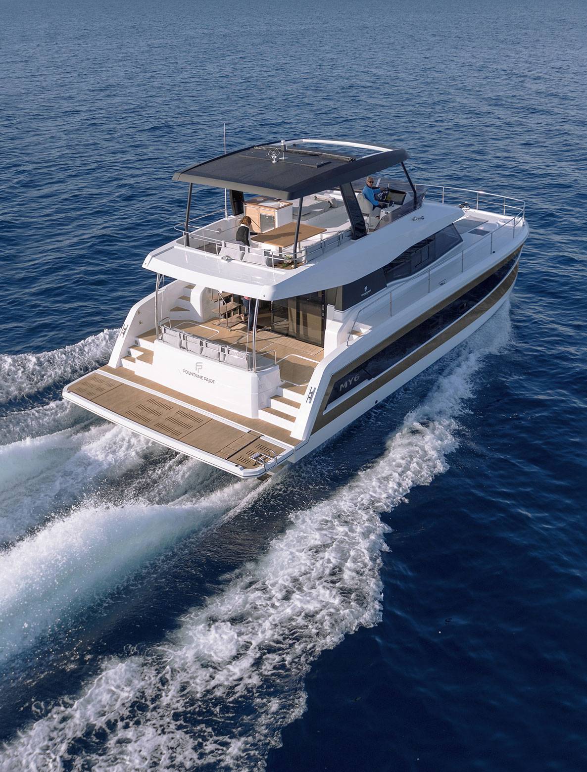motor-yacht-power-catamaran-Fountaine-Pajot-MY6