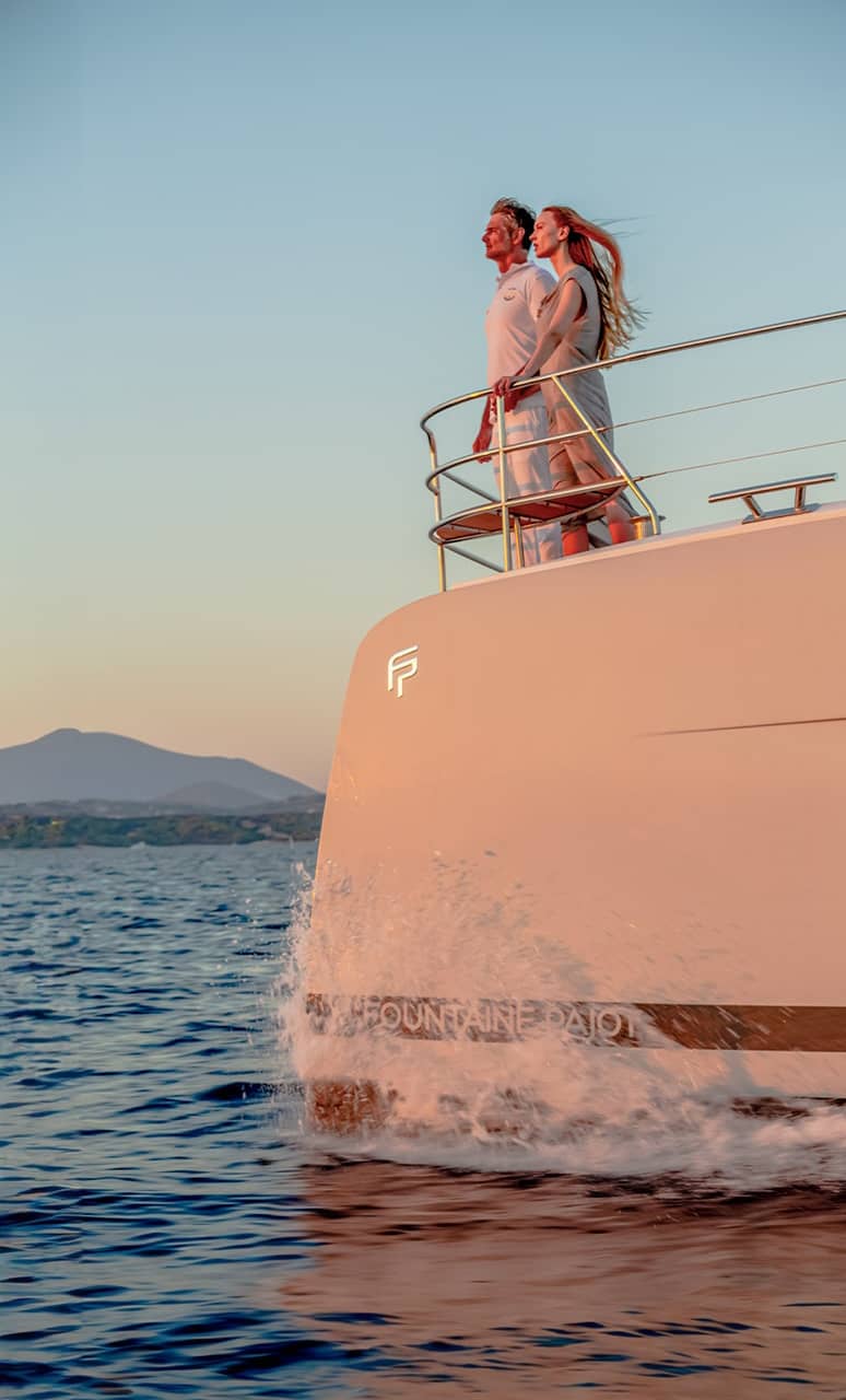 Power 67-Lifestyle-Fort-Lauderdale-International-Boat-Show-2024-Fountaine-Pajot-Motor-Yachts