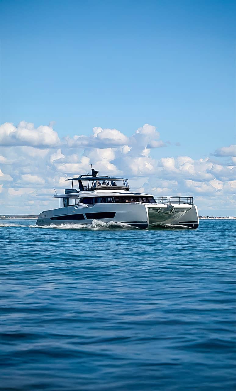 Power-80-Power-Catamaran-Luxury-Fountaine-Pajot-Motor-Yachts