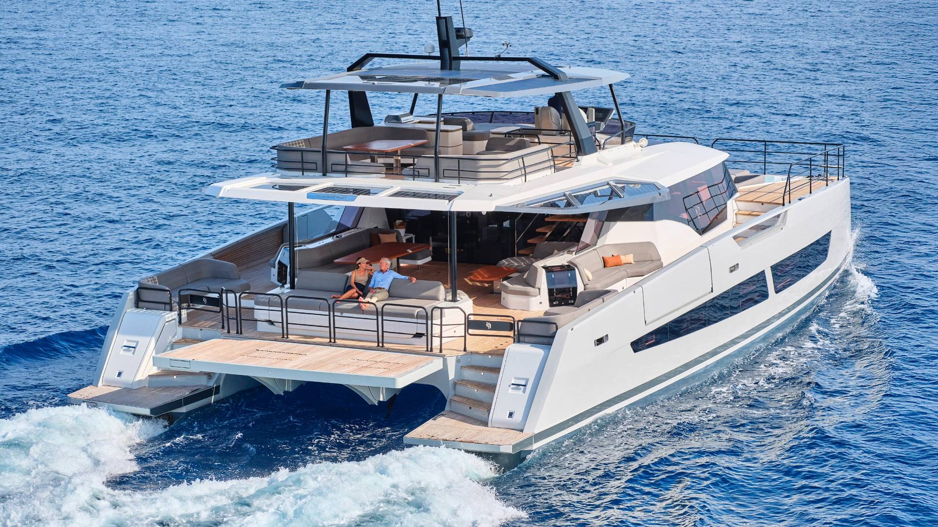 Fountaine-Pajot-Yachts-80-feet-Luxury-Catamaran-07