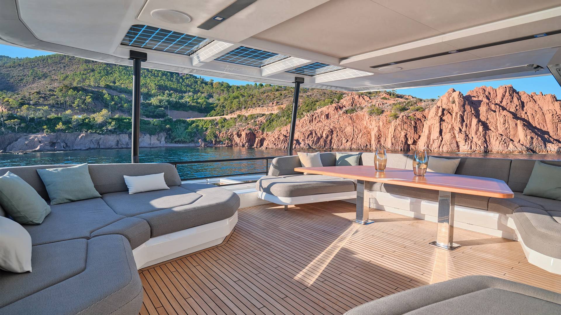 Fountaine-Pajot-Yachts-80-feet-Luxury-Catamaran-30