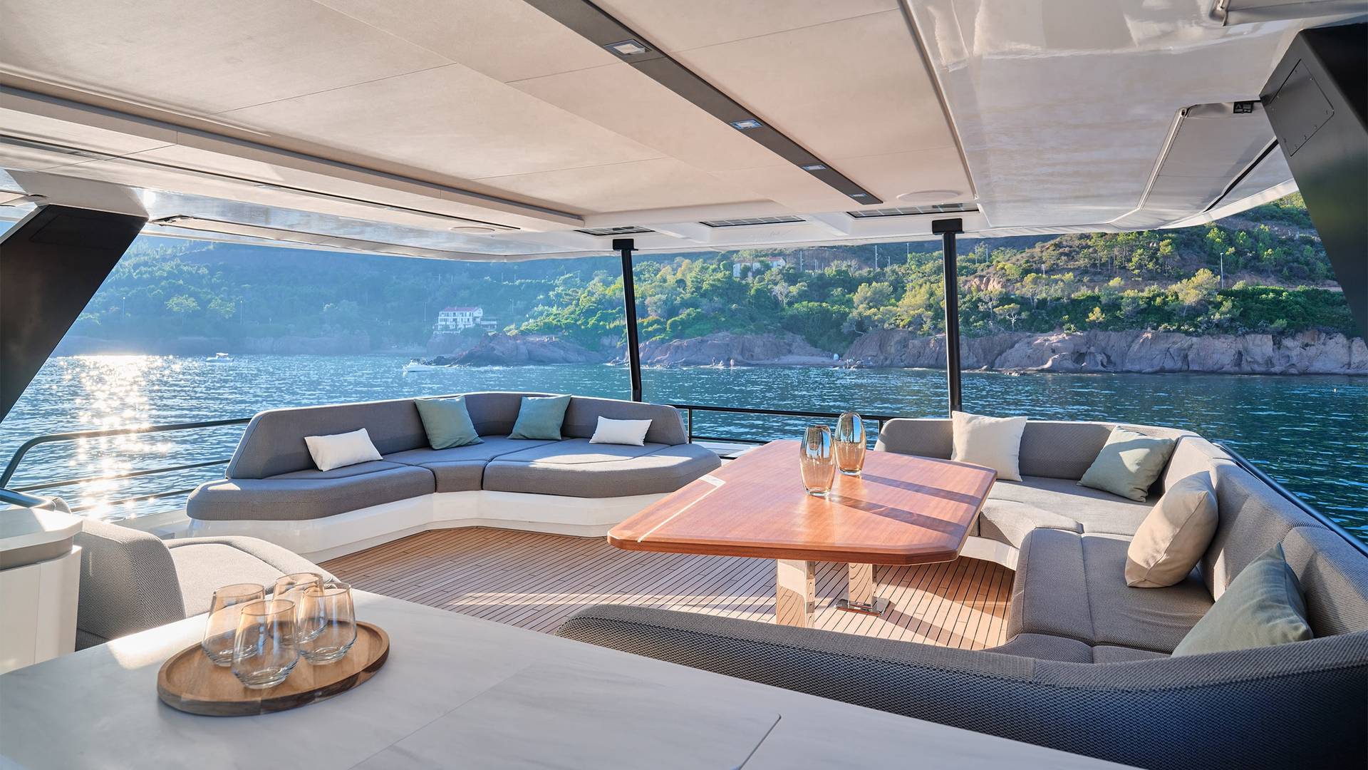 Fountaine-Pajot-Yachts-80-feet-Luxury-Catamaran-32