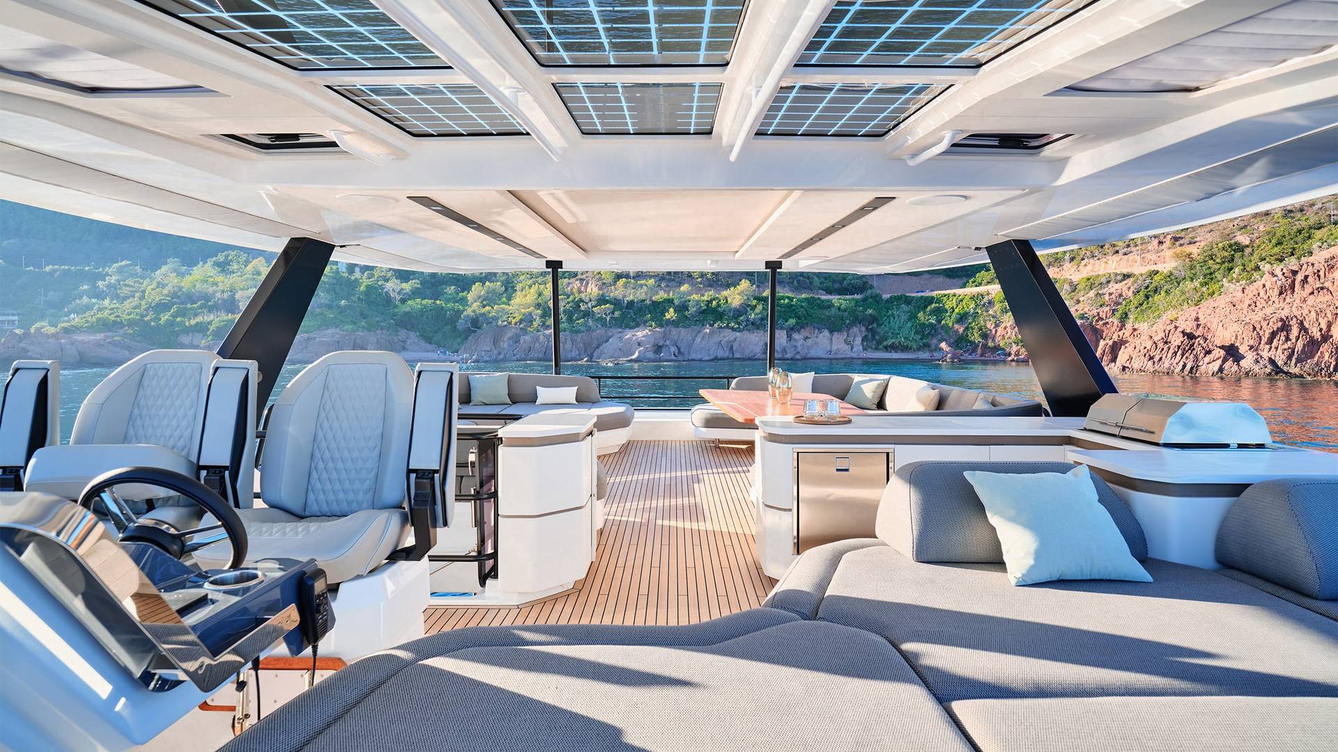 Fountaine-Pajot-Yachts-80-feet-Luxury-Catamaran-34