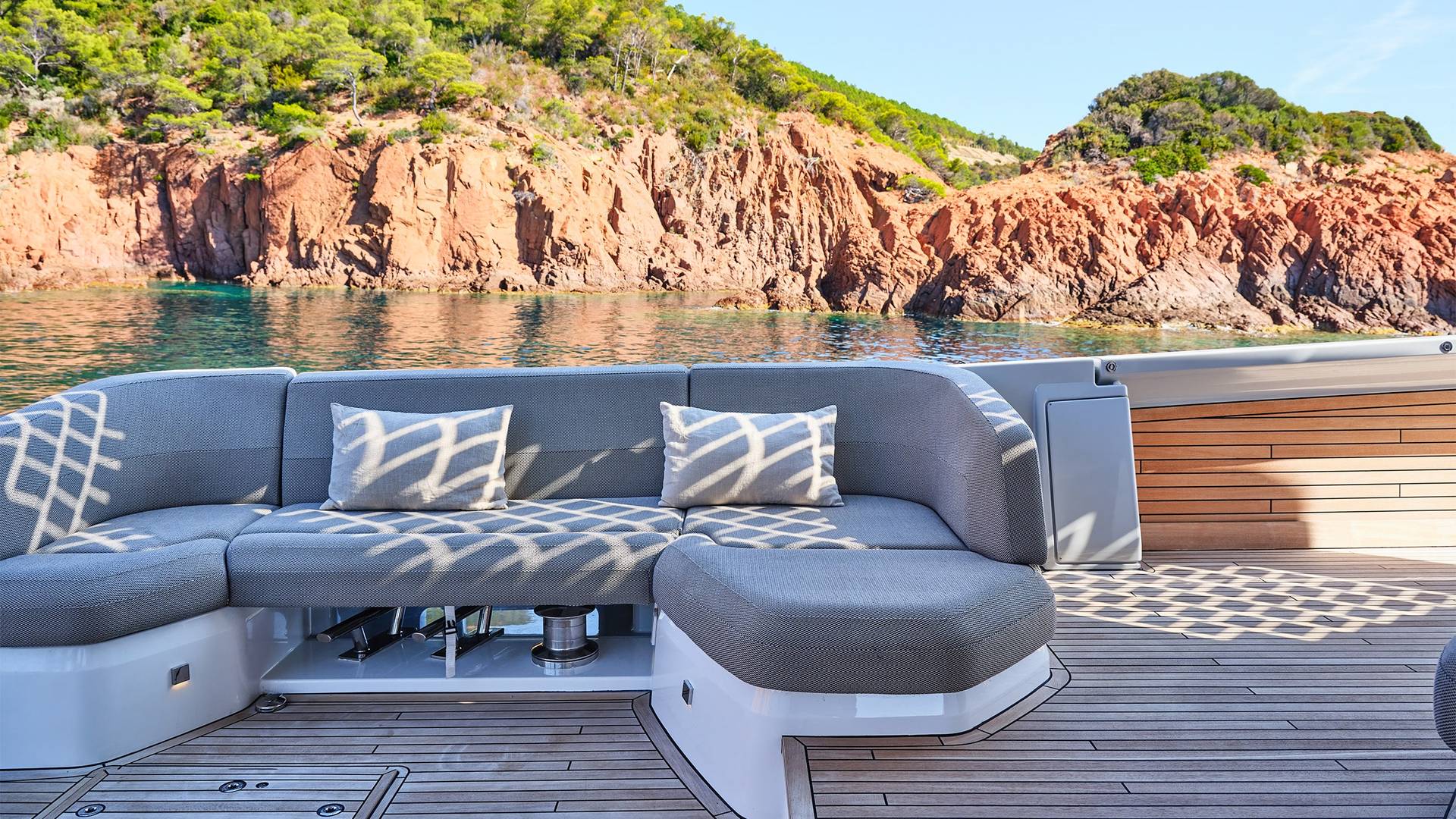 Fountaine-Pajot-Yachts-80-feet-Luxury-Catamaran-37