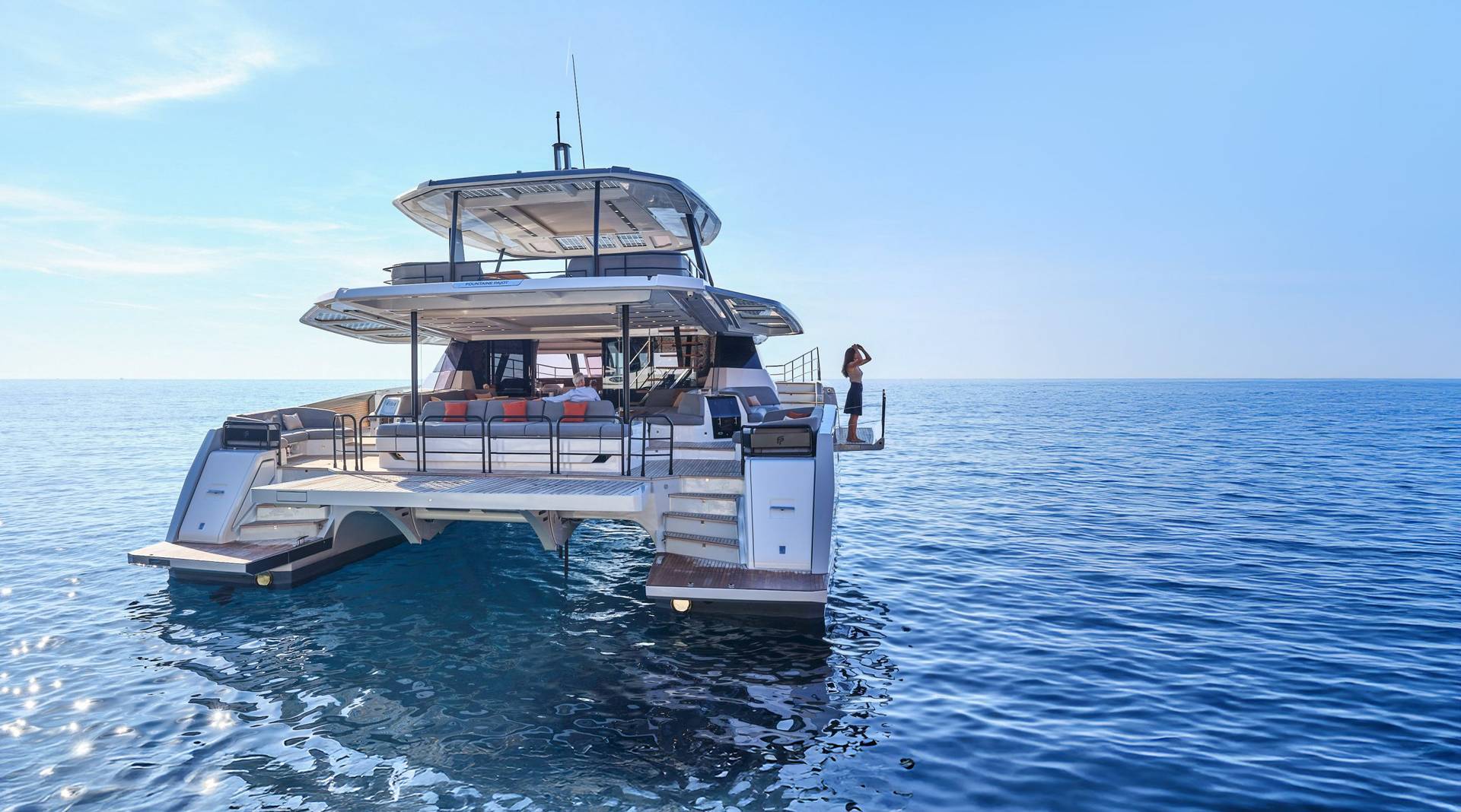 Fountaine-Pajot-Yachts_Power-80-01-2L