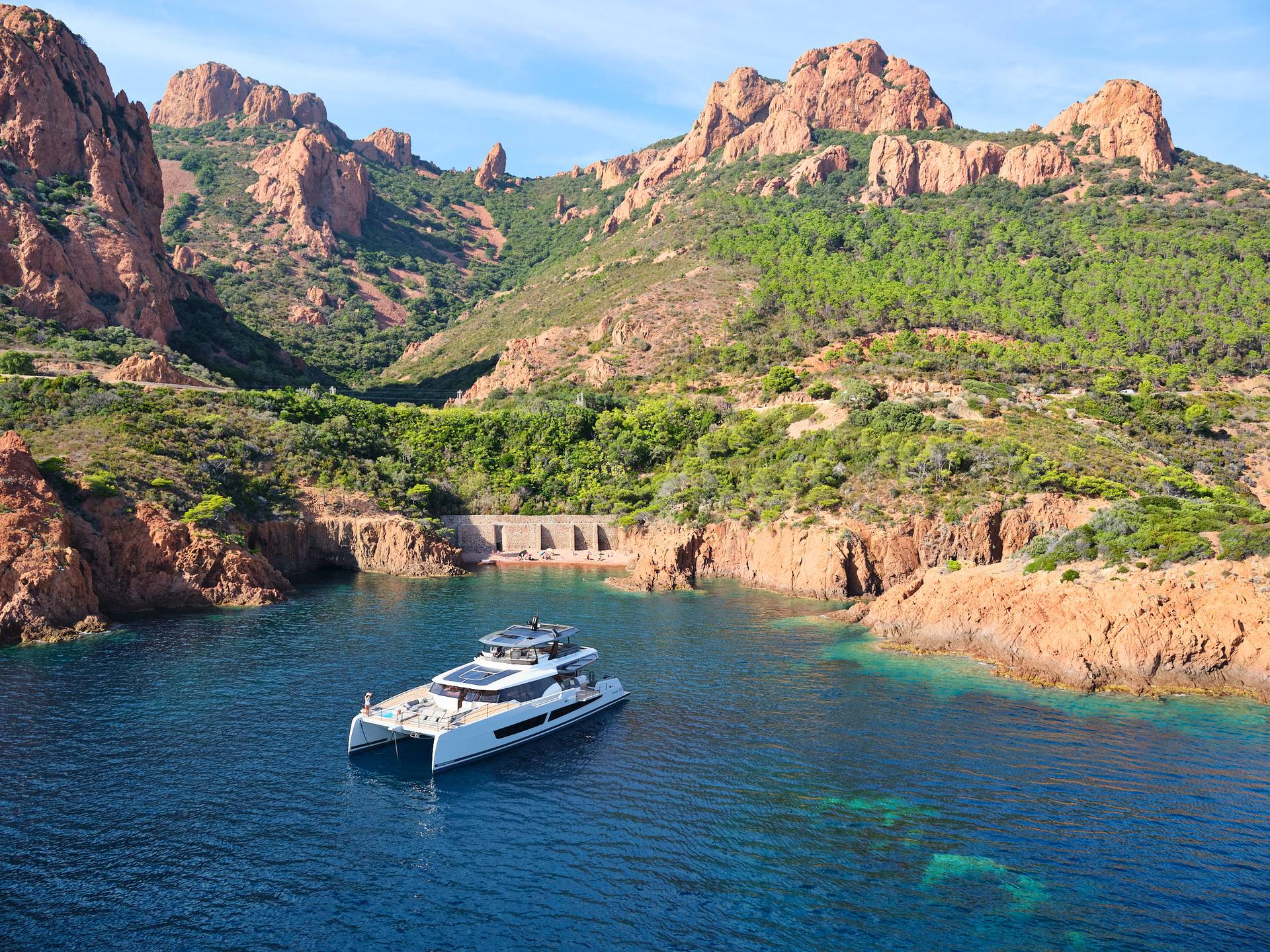 Fountaine-Pajot-Yachts_Power-80-06