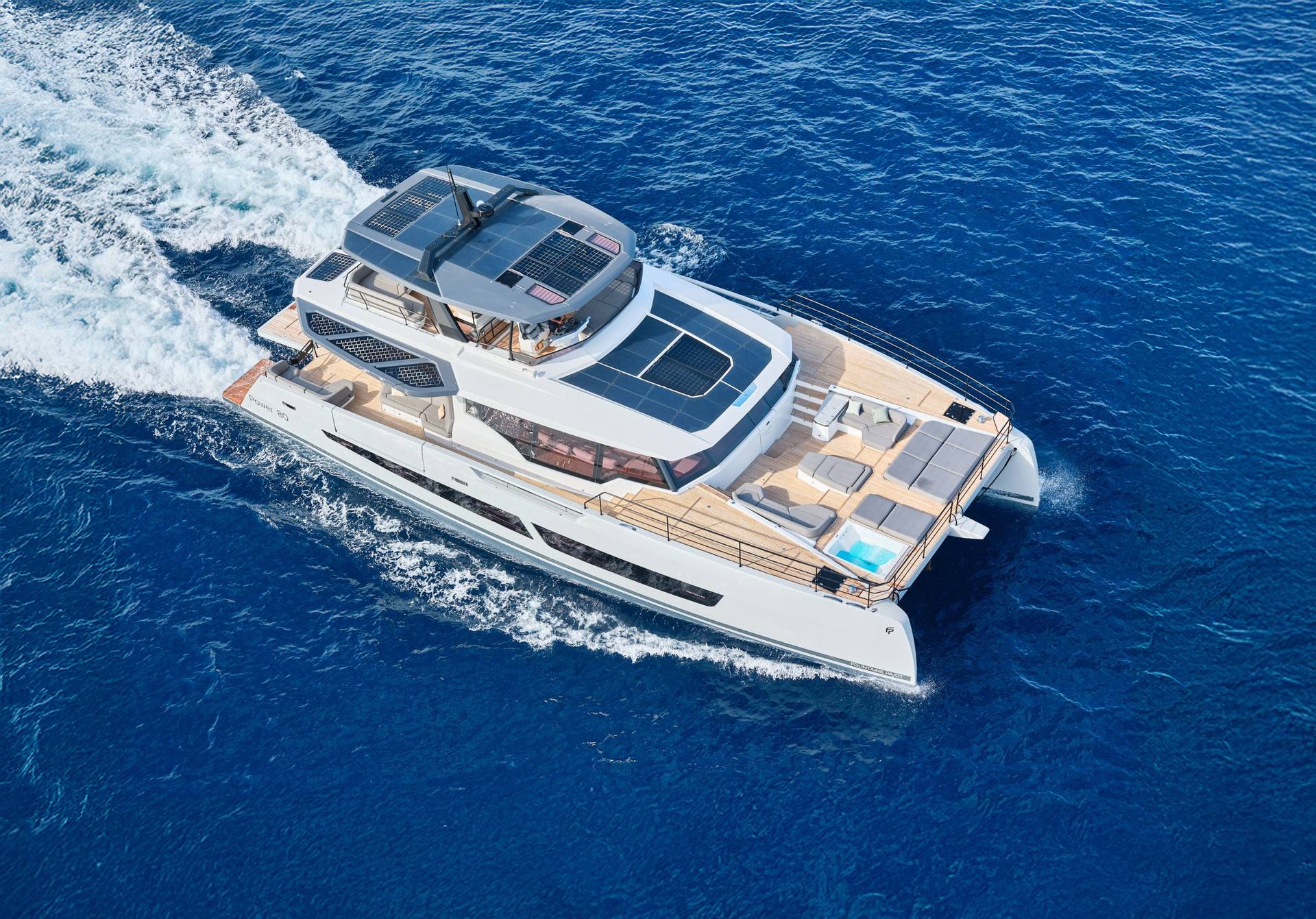 Fountaine-Pajot-Yachts_Power-80-08-1