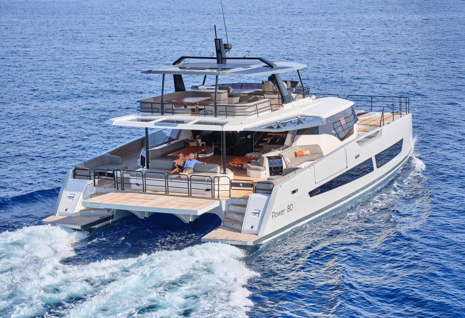 Fountaine-Pajot-Yachts_Power-80-10