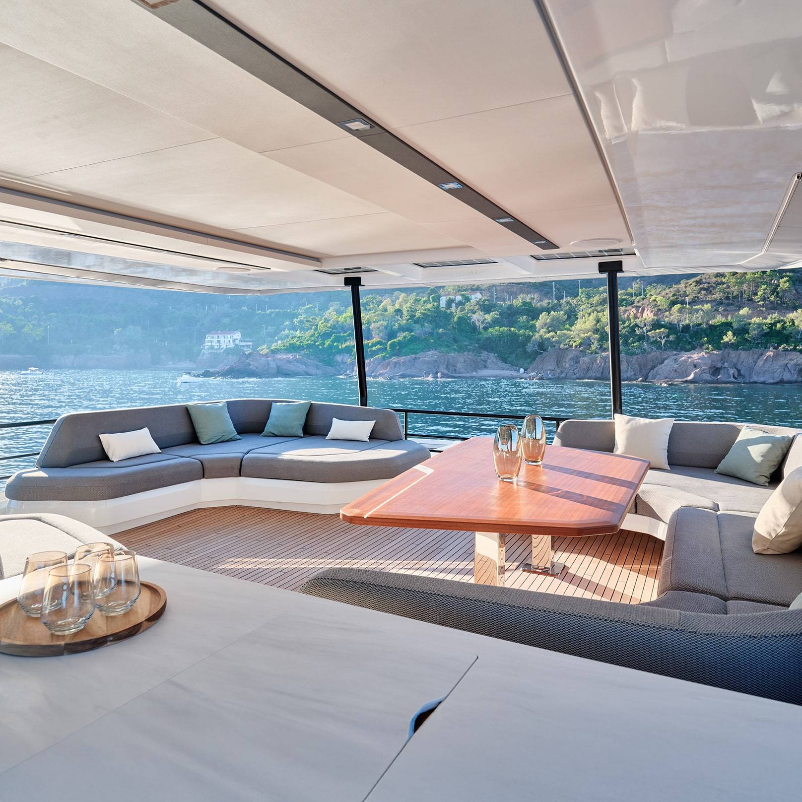Fountaine-Pajot-Yachts-Power-80-website-page-04
